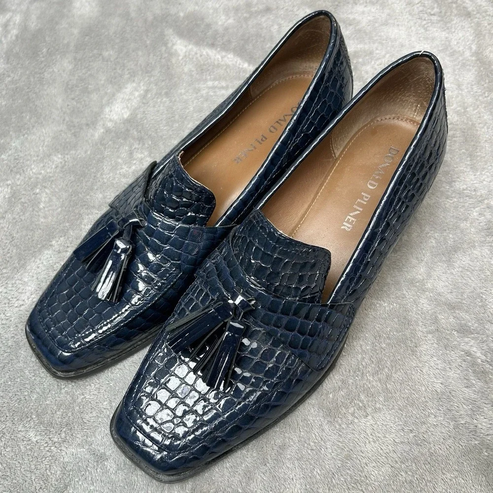Donald Pliner Avi Croc Embossed Patent Leather Navy Tasseled Shoes Women's 9M
